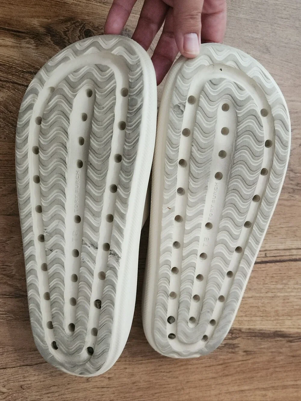 Tory Burch Pearl Shower Slides 7
